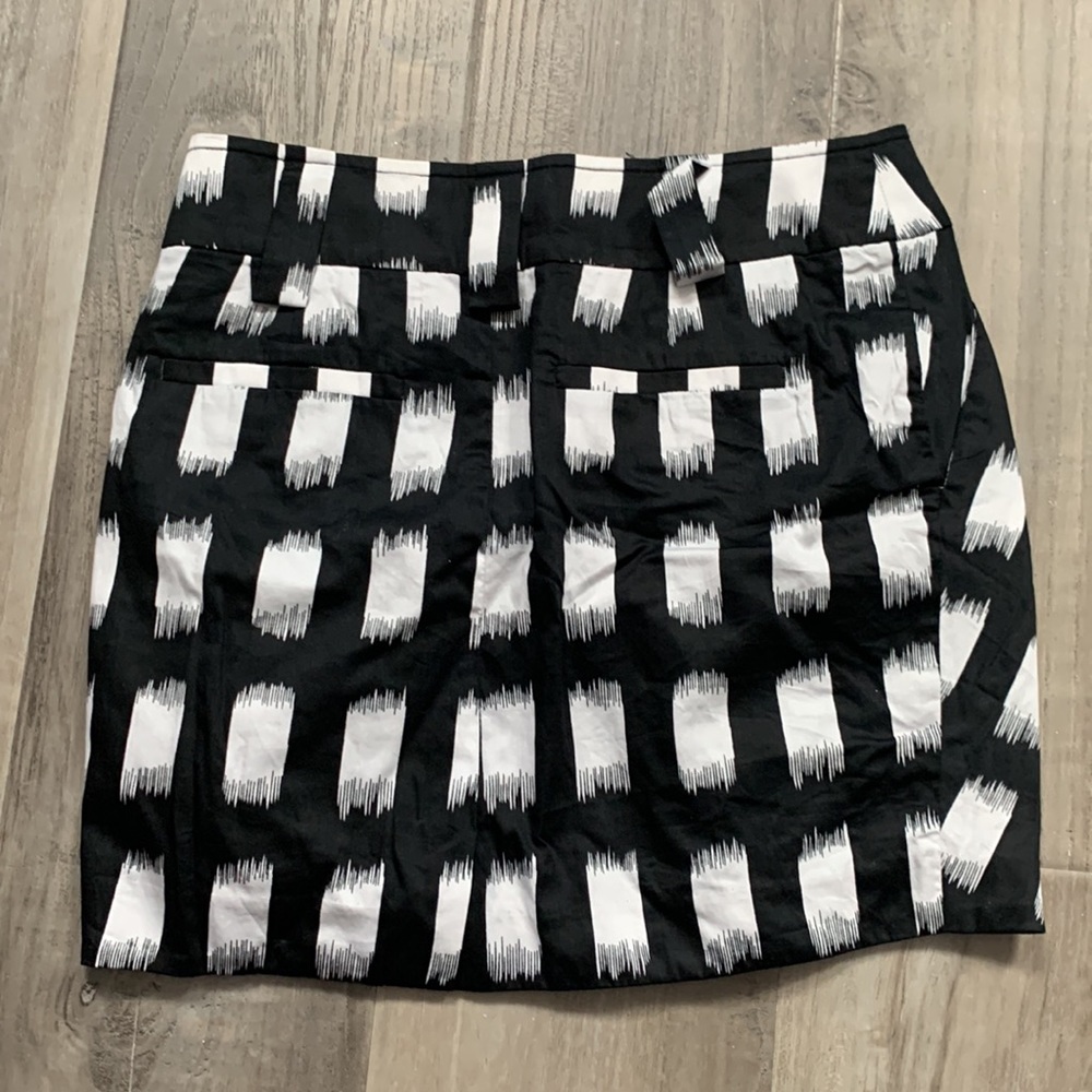 BCBGeneration women short Skirt. - Picture 2 of 7